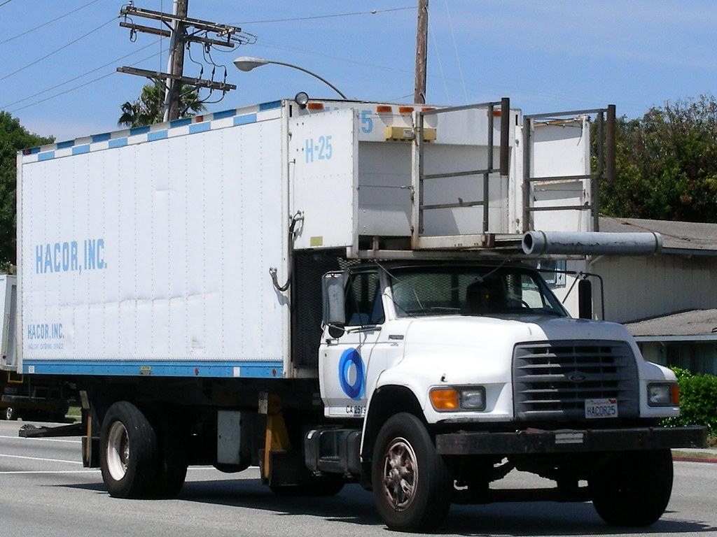 Ford Catering Truck Newer Ford F700 airline catering truc… Flickr