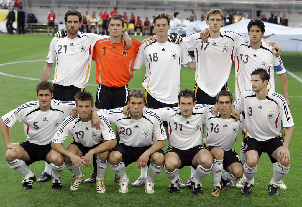 Alemania Germany's national team with, back row from left,… Flickr