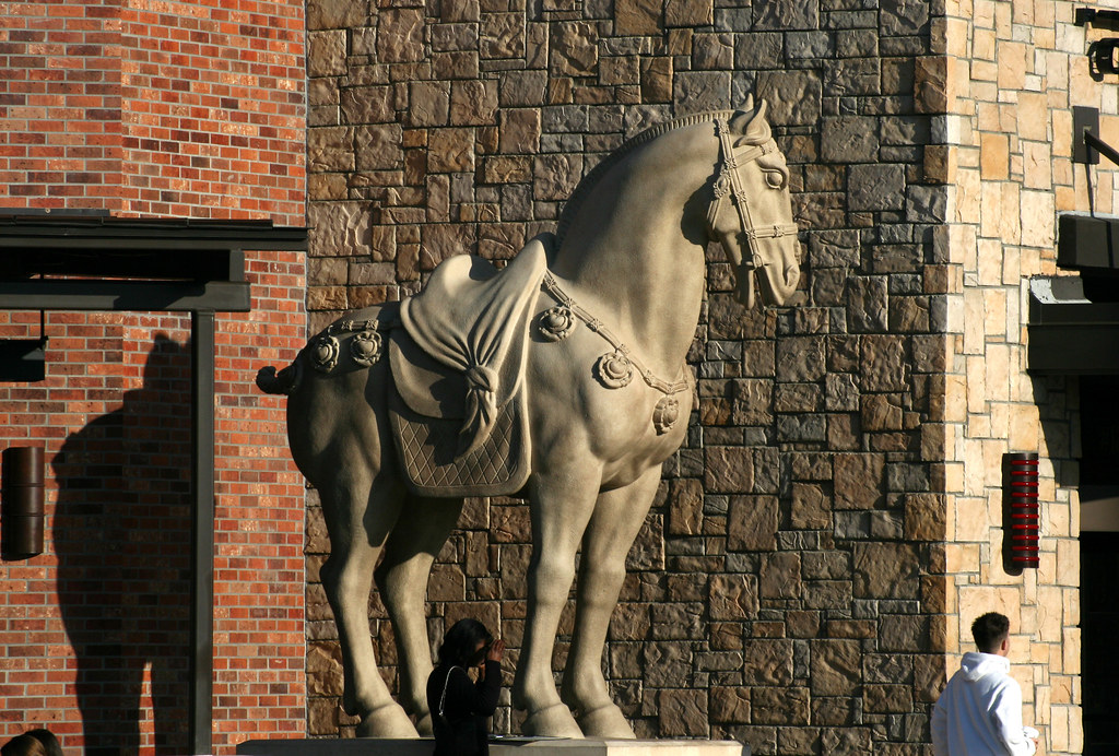 Trojan Horse St. Johns Town Center PF Chang's Trojan Hor… Flickr