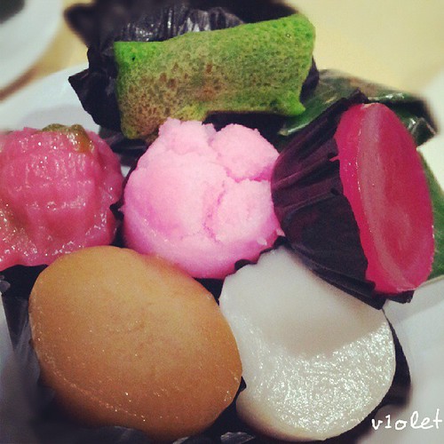Aneka jajan pasar. Kuekue basah. Dadar gulung, talam, kue… Flickr