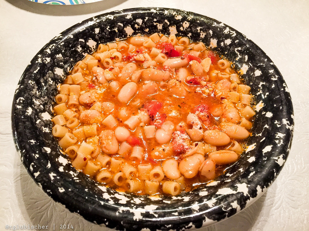 Pasta e Fagioli Pasta e fagioli, meaning "pasta and beans"… Flickr