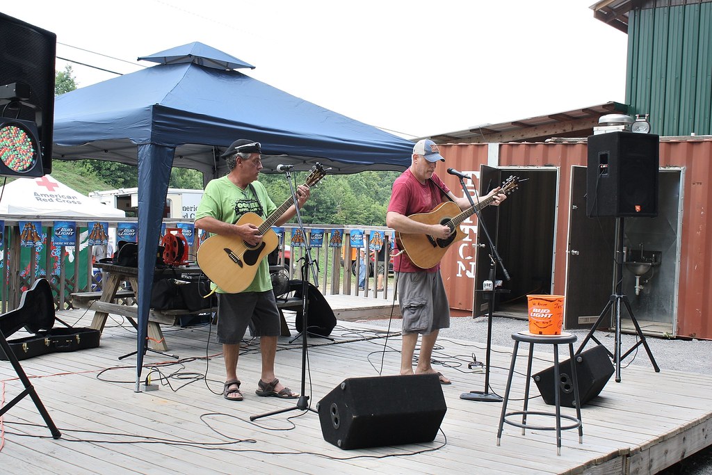 river jam saturday night 44 Howie B Pierce Flickr