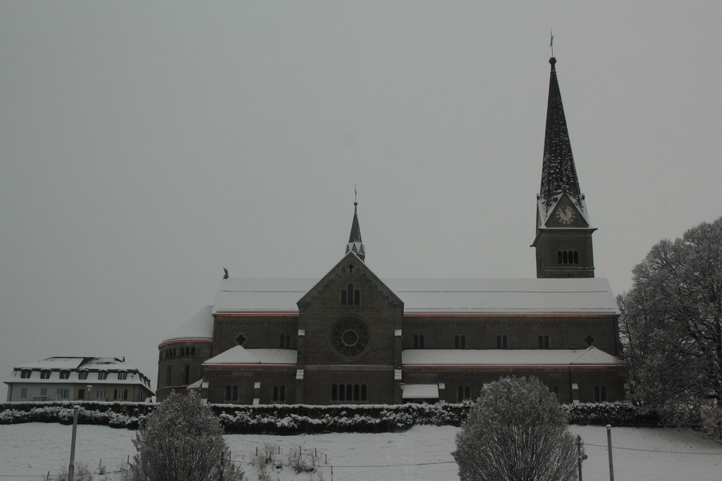Katholische Kirche St. Philipp Neri Reussbühl ( Church E… Flickr