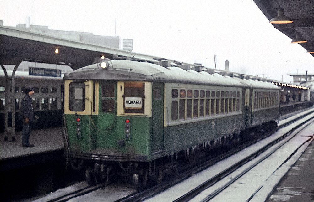 2 CTA 4000 Series Cars Evanston/Wilmette Shuttle, Howard S… Flickr