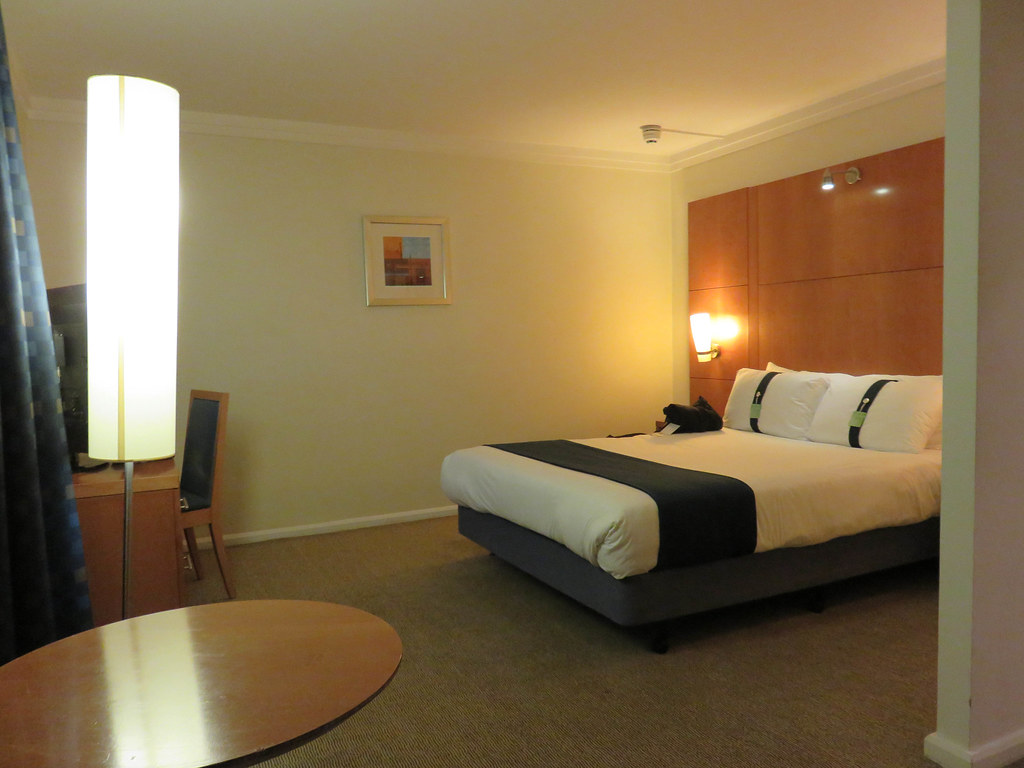Room 413, Holiday Inn, Milton Keynes Jonathan Osborne Flickr