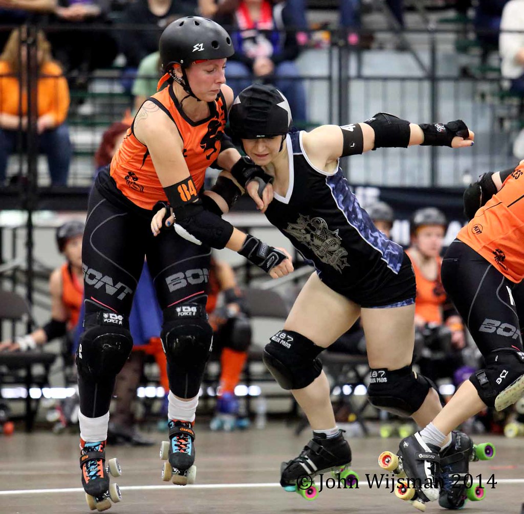 110_82510 Netherlands vs. New Zealand at Roller Derby Worl… Flickr
