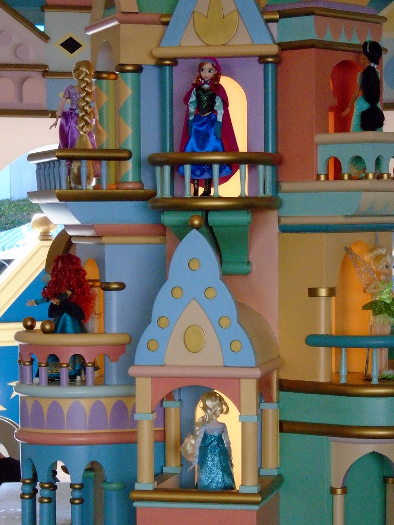 Rotating Princess Castle Small World Toy Shop Disneyla… Flickr