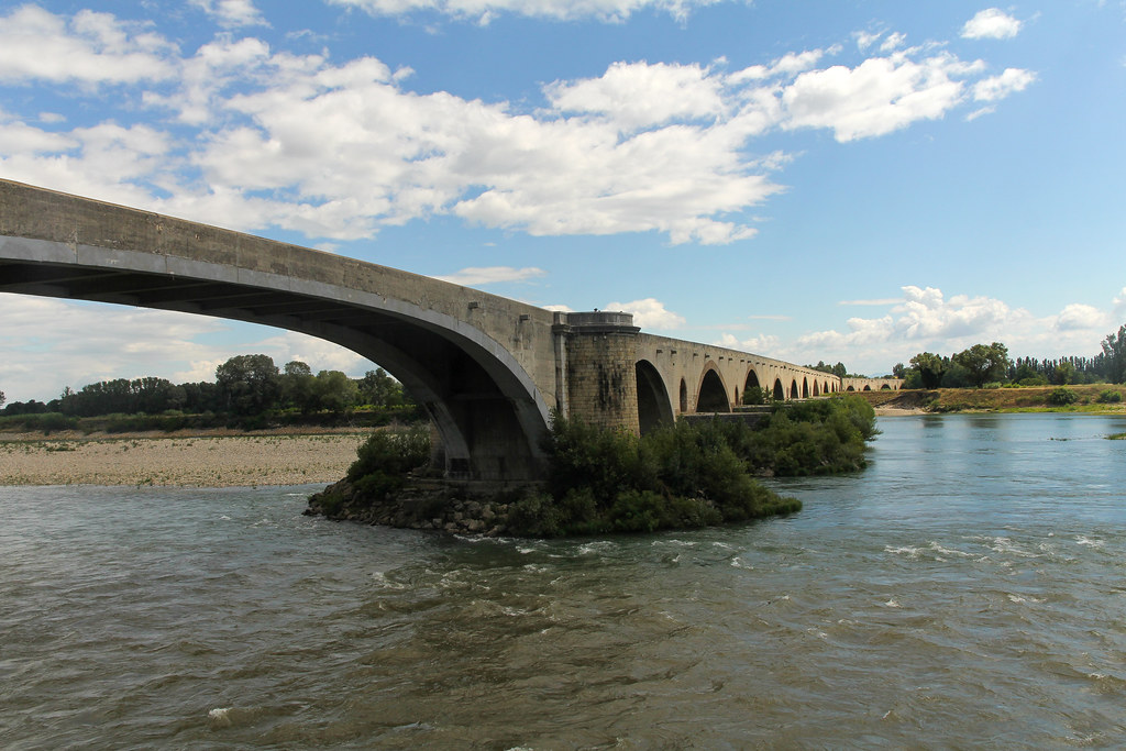 Pont du SaintEsprit PontSaintEsprit (France) Pont du … Flickr