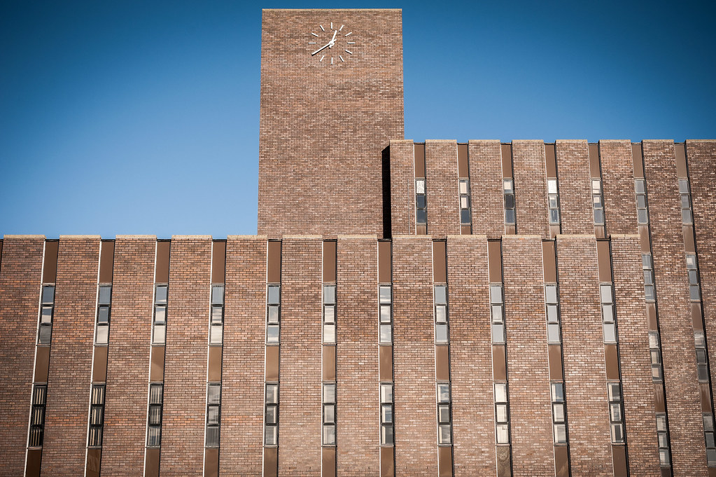Lee House, Peterlee Lee House, Castle Dene Shopping Centre… Flickr