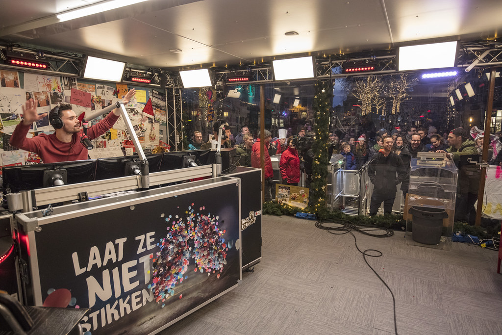 Domien in het Glazen Huis 3FM Serious Request 2016 vraagt … Flickr