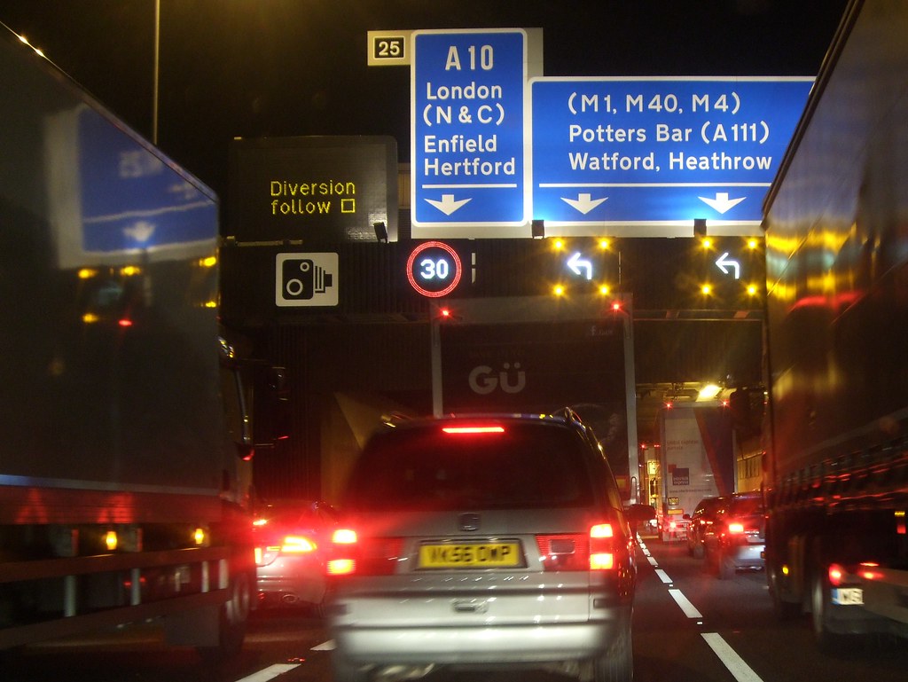 M25 Junction 25 An overhead gantry direction sign approach… Flickr