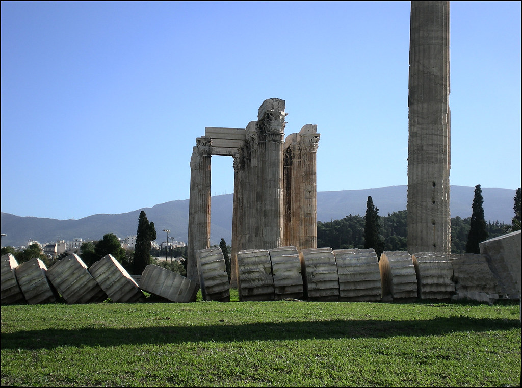 Sic transit gloria mundi....Olympieion_Zeus Temple Flickr