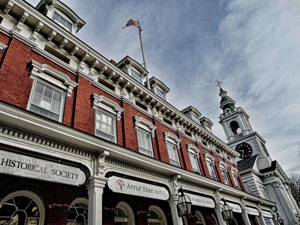 Town House and Unitarian Church Grafton, MA Bill Dussault Flickr