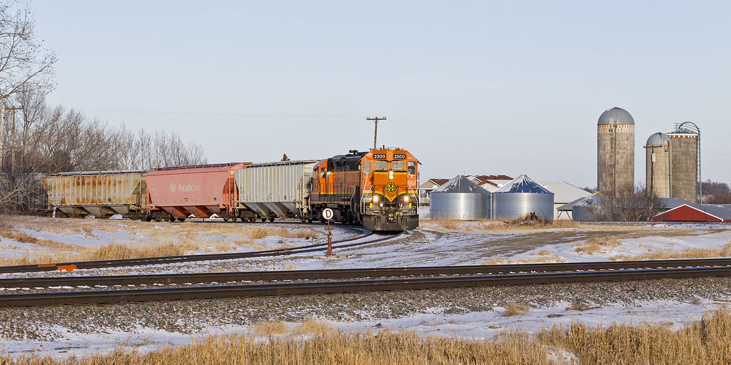 BNSF 2300 LTWI8181 Manitoba Junction Just moments pri… Flickr
