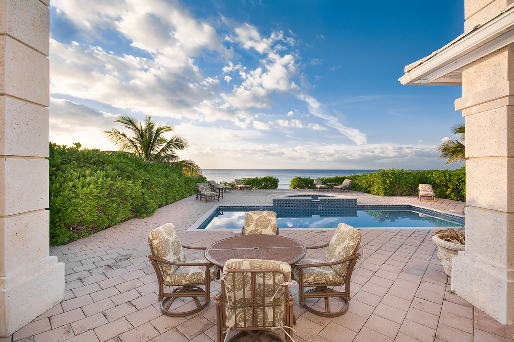 Seaview Princess Isle // Grand Bahama Island, Bahamas Flickr