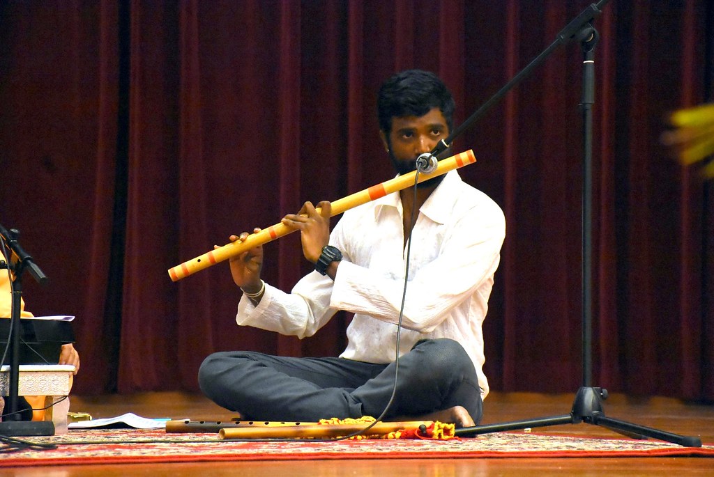 Sri Raga on flute Bhajan Sandhya by Swami Sarvagananda org… Flickr