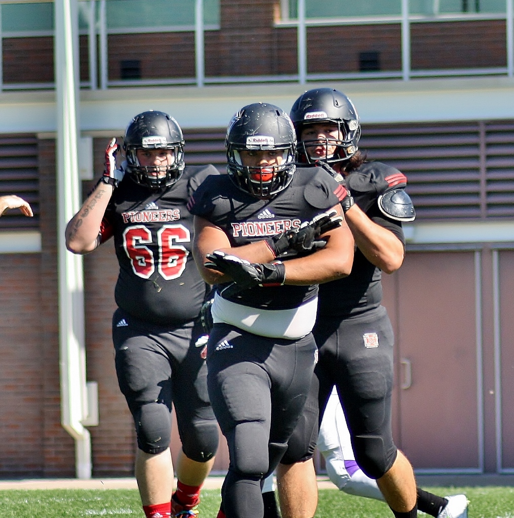 IMG_8344 (1015x1024) Grinnell College Football vs Cornell … Alysia