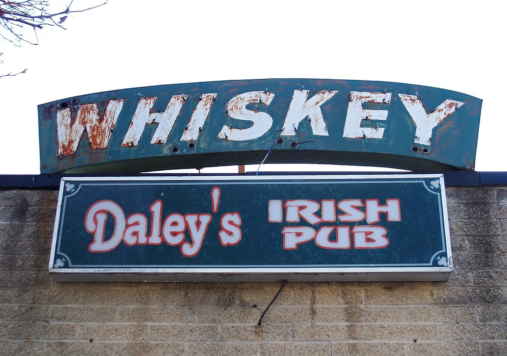 OH Franklin Daley's Irish Pub Former neon whiskey sign f… Flickr