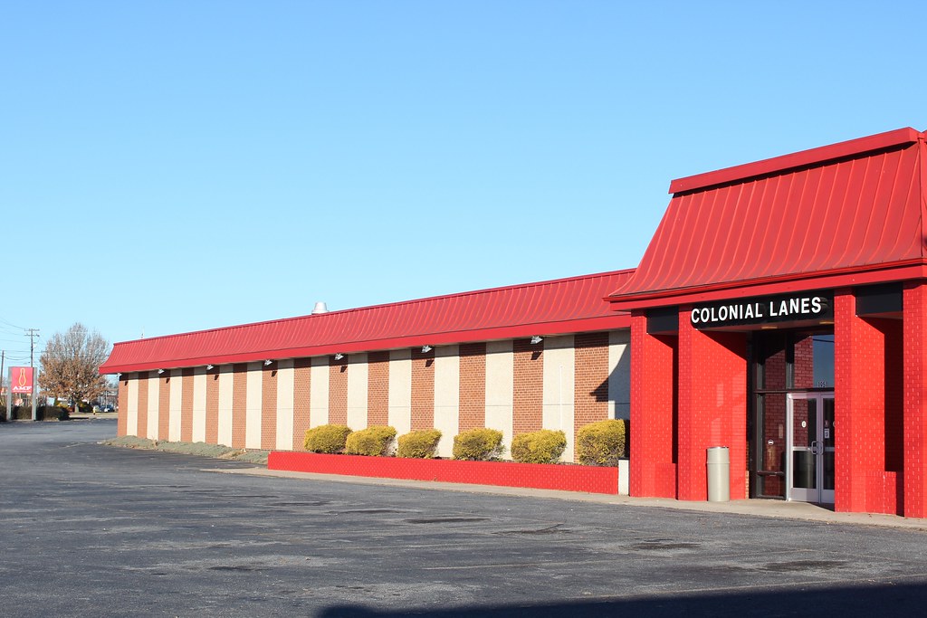 Colonial Lanes bowling alley. Hickory, NC Mark Moser Flickr