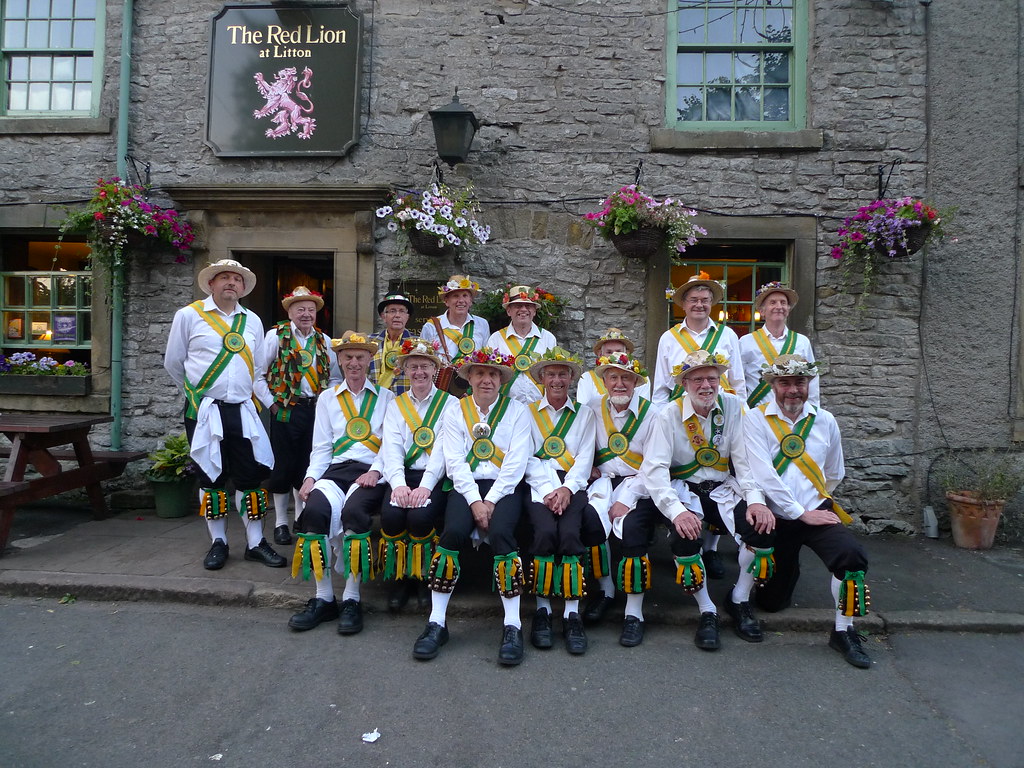 102 ChapelenleFrith Morris Flickr