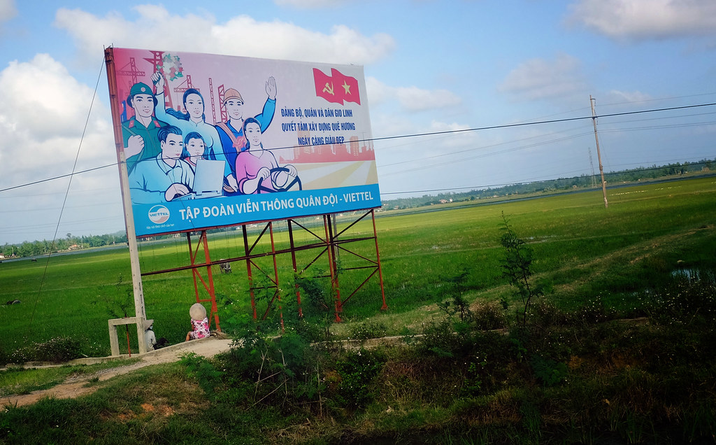 vietnam_billboard_01 Ton Schulten Flickr
