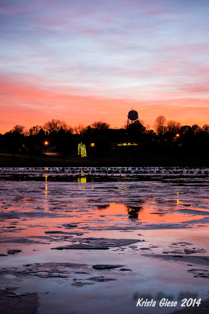 Sunset 11/29/14 Taken at Skyview Lake in Norfolk, NE. KristaG3 Flickr