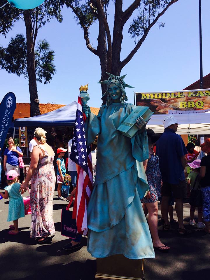 Human Statue of Liberty a photo on Flickriver