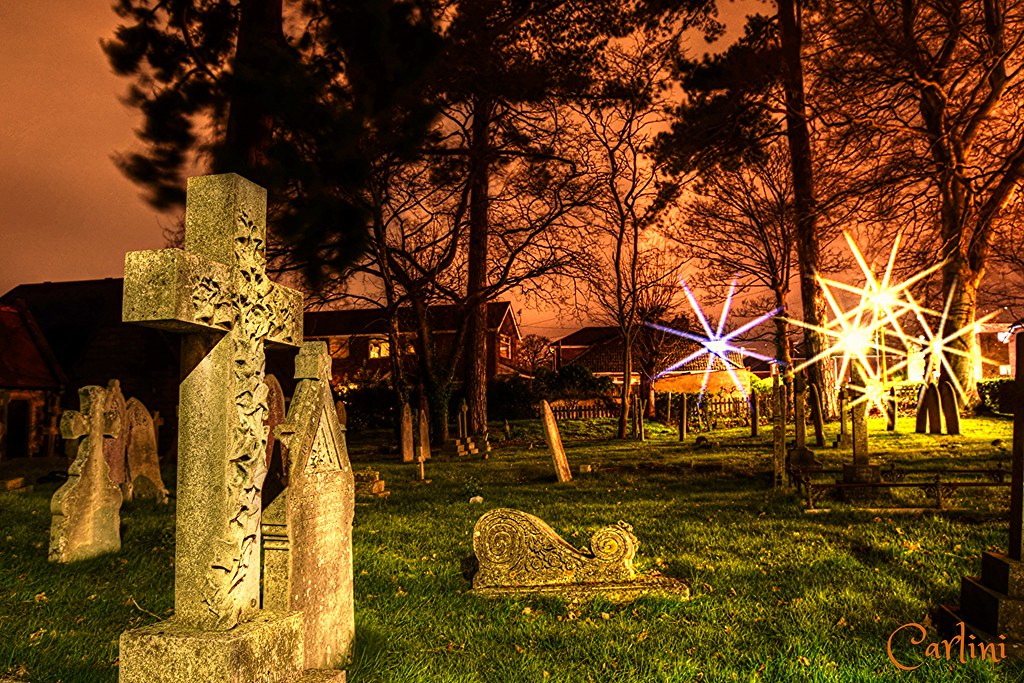 Sholing church graveyard Nico Carlini Flickr