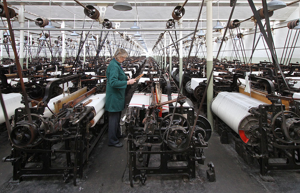 Looms Queen Street Mill at Harle Syke, Burnley, was built … Flickr
