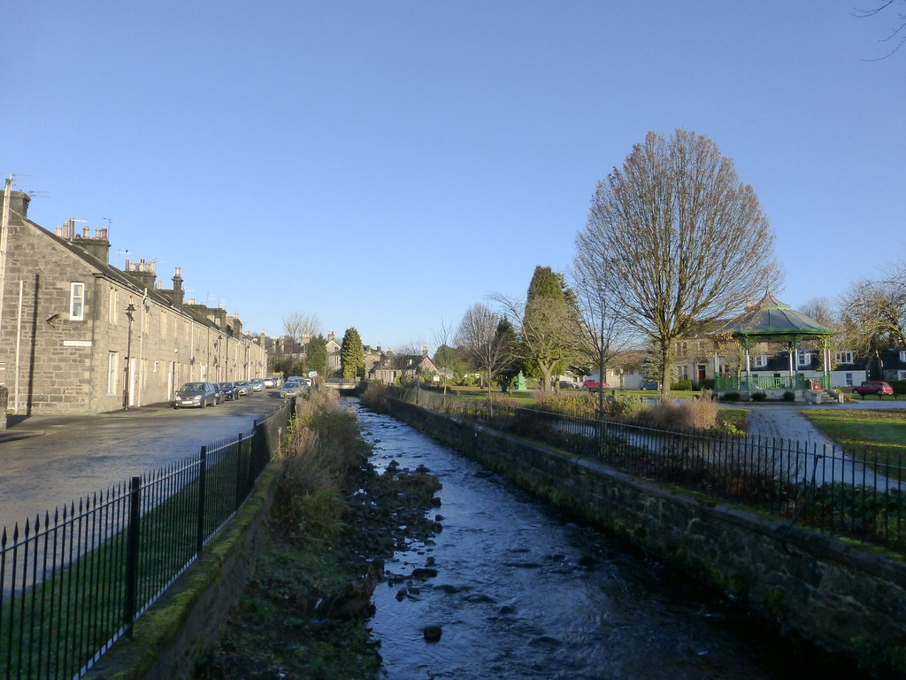 Duntreath Terrace, Kilsyth Brian Cairns Flickr