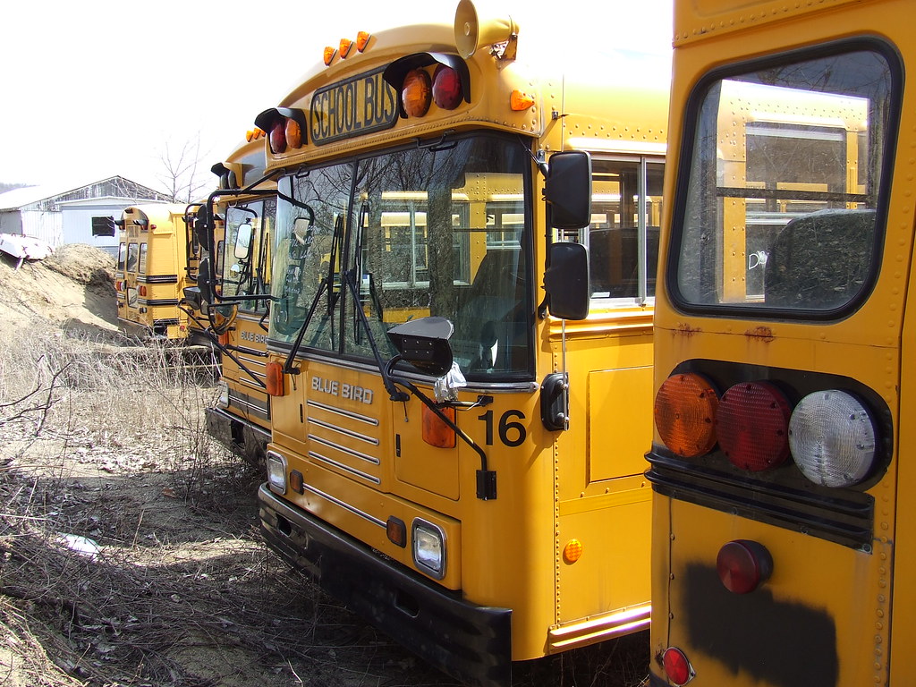 DSCF6328 Marathon Central School 16 1998 Blue Bird TC/20… Flickr