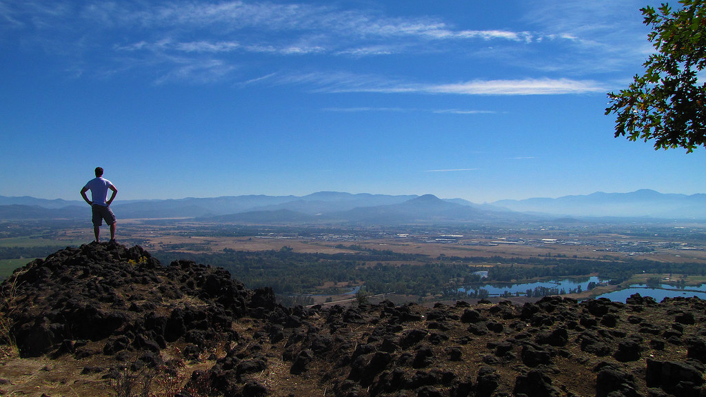 Upper Table Rock Upper and Lower Table Rocks are two of th… Flickr
