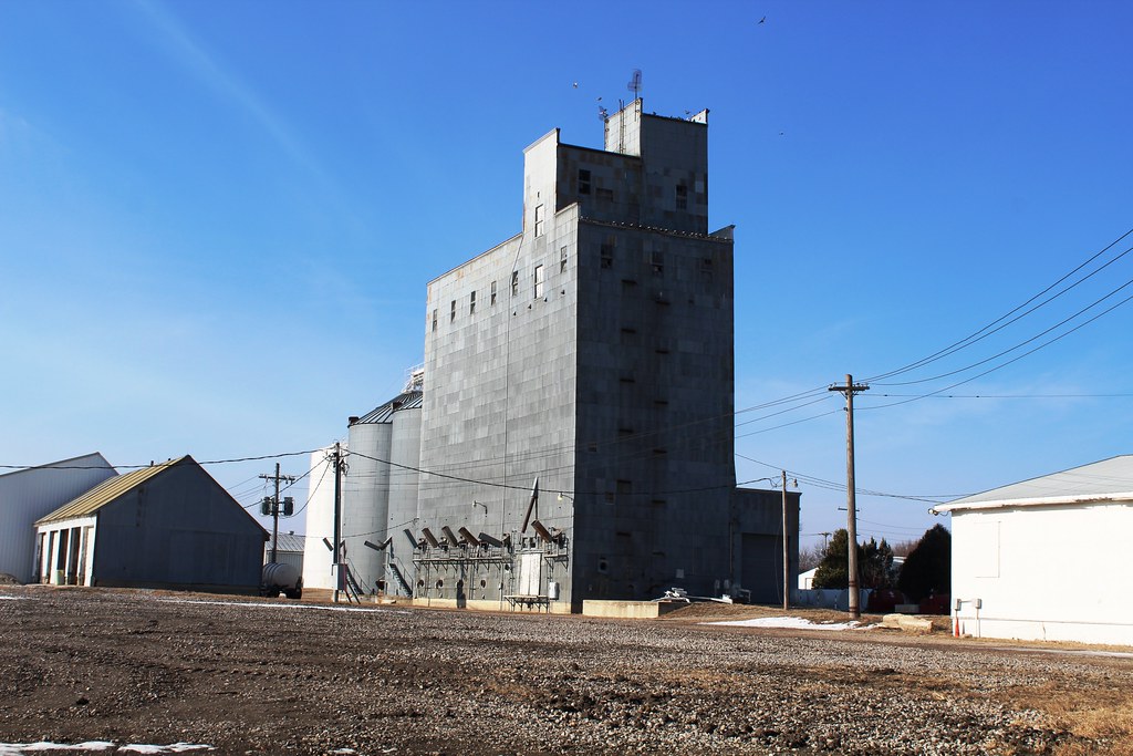 Roland, Iowa, Grain Elevator photolibrarian Flickr