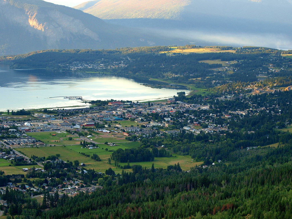 Salmon Arm Seen from high on Mount Ida and situated in the… Flickr