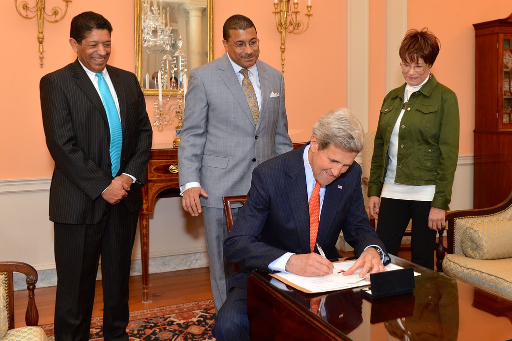Secretary Kerry Signs the Appointment Papers for Assistant… Flickr