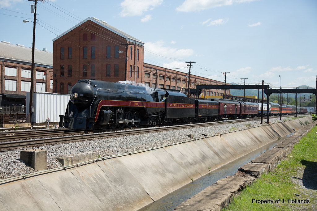 2U3A2068 956 Arriving Into Roanoke, VA Train Logger Flickr