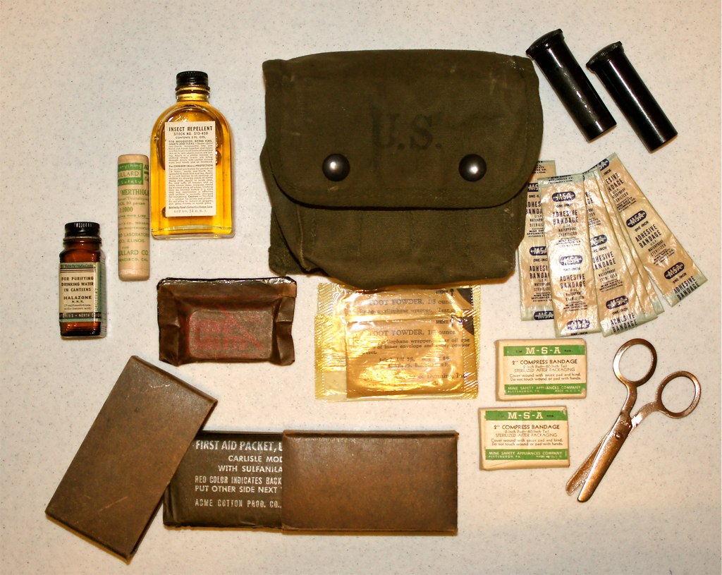 WW2 US Jungle FirstAid Kit a photo on Flickriver