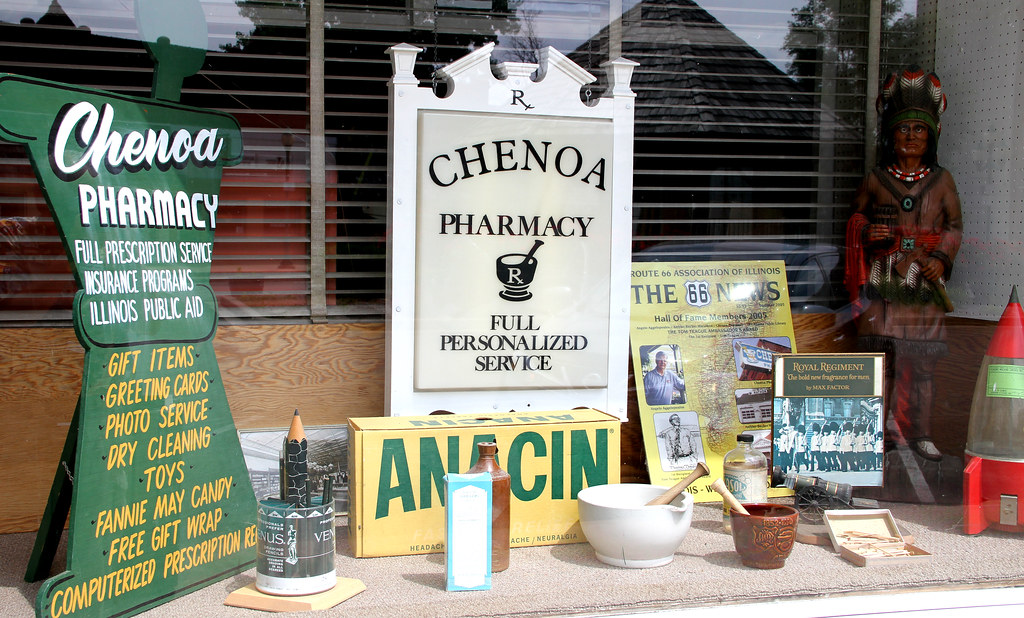 12b Chenoa IL Chenoa Pharmacy 05 John Hagstrom Flickr