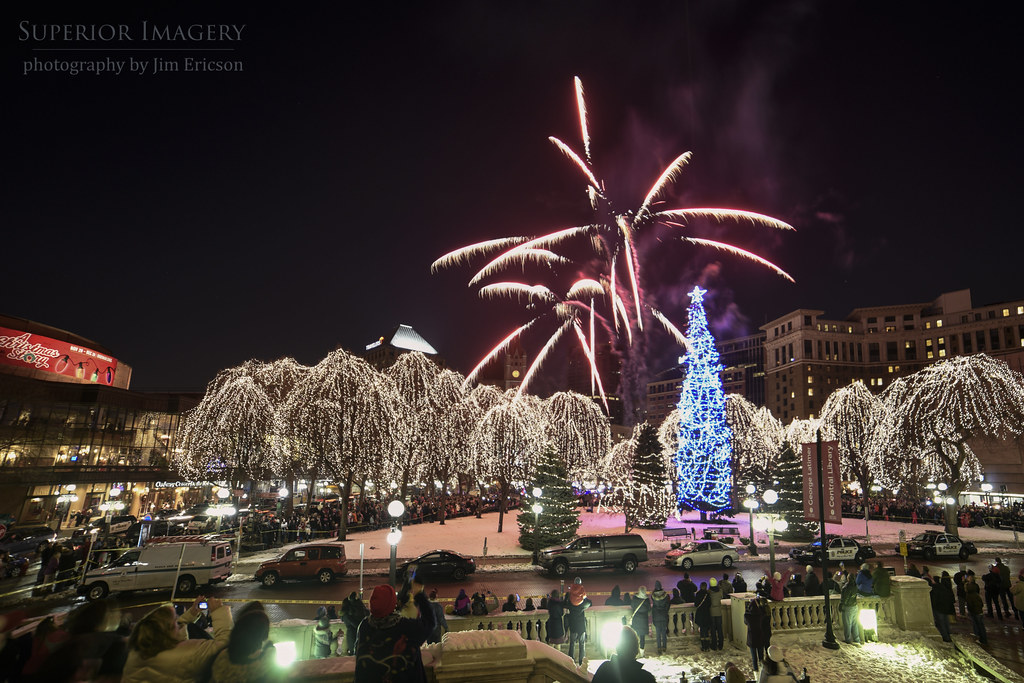 Rice Park Fireworks This year’s tree lighting ceremony in … Flickr