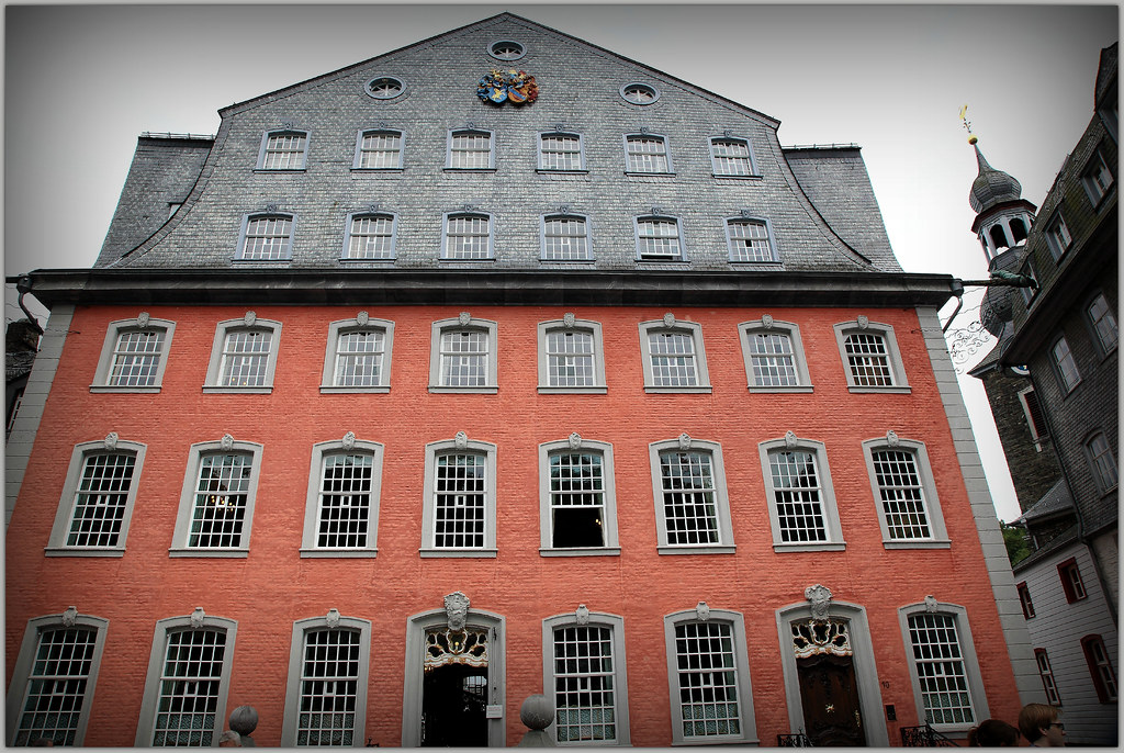 La Maison rouge à Monschau, Stiftung ScheiblerMuseum, Mon… Flickr