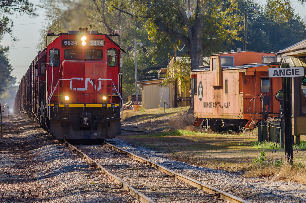 GTW 5824 / Angie, Louisiana CN train L579 is slowly making… Flickr