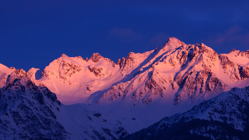 La chaîne de Belledonne vue en fin de journée depuis Greno