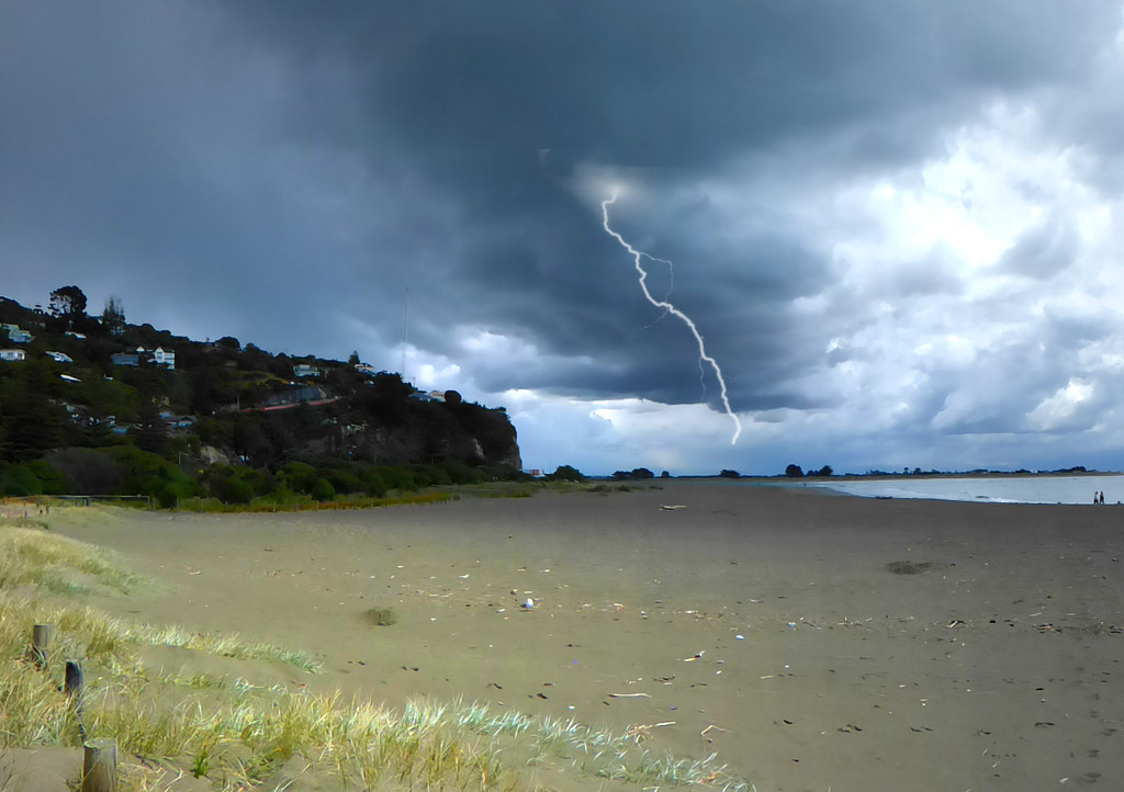 Approaching Storm.Sumner. Sumner is nestled in a coastal v… Flickr