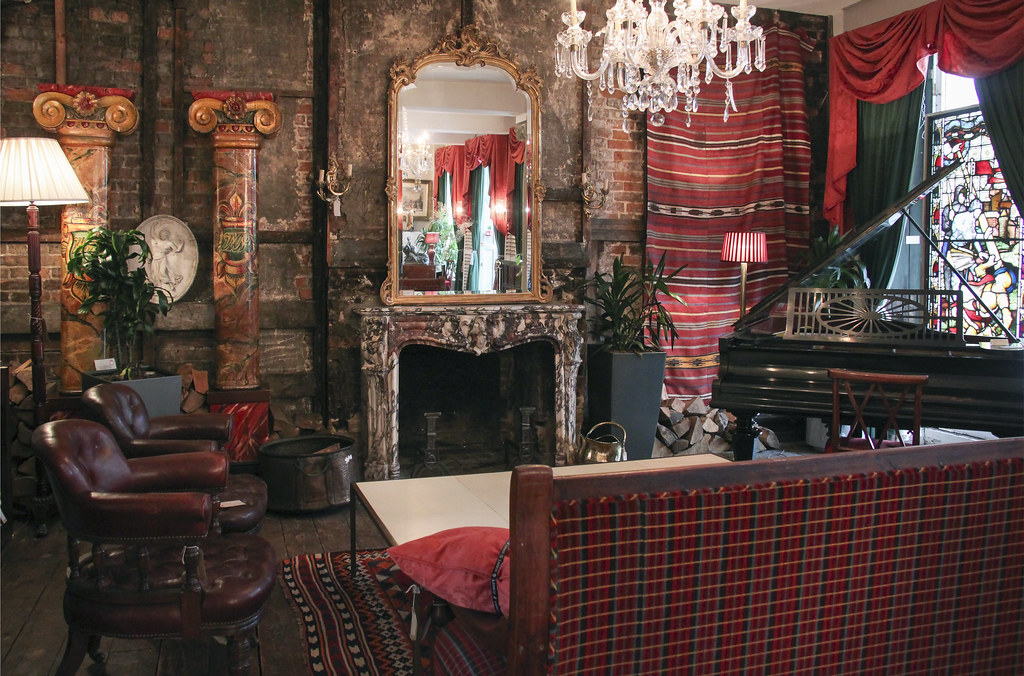 Lassco Brunswick House, Vauxhall, London www.lassco.co.u… Kotomi