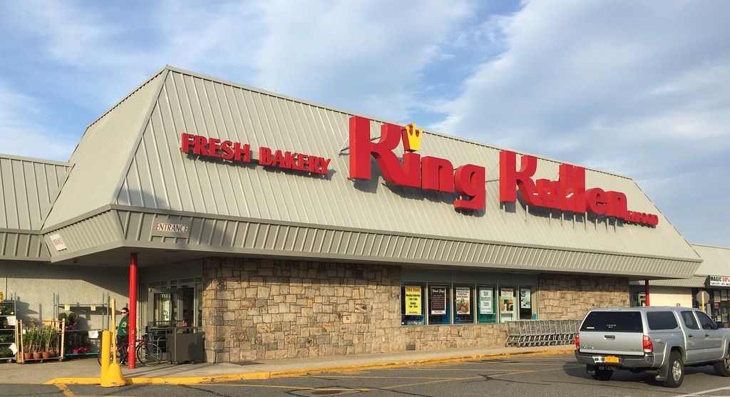 King Kullen / Woolco / Great Eastern Mills, Lindenhurst, N… Flickr