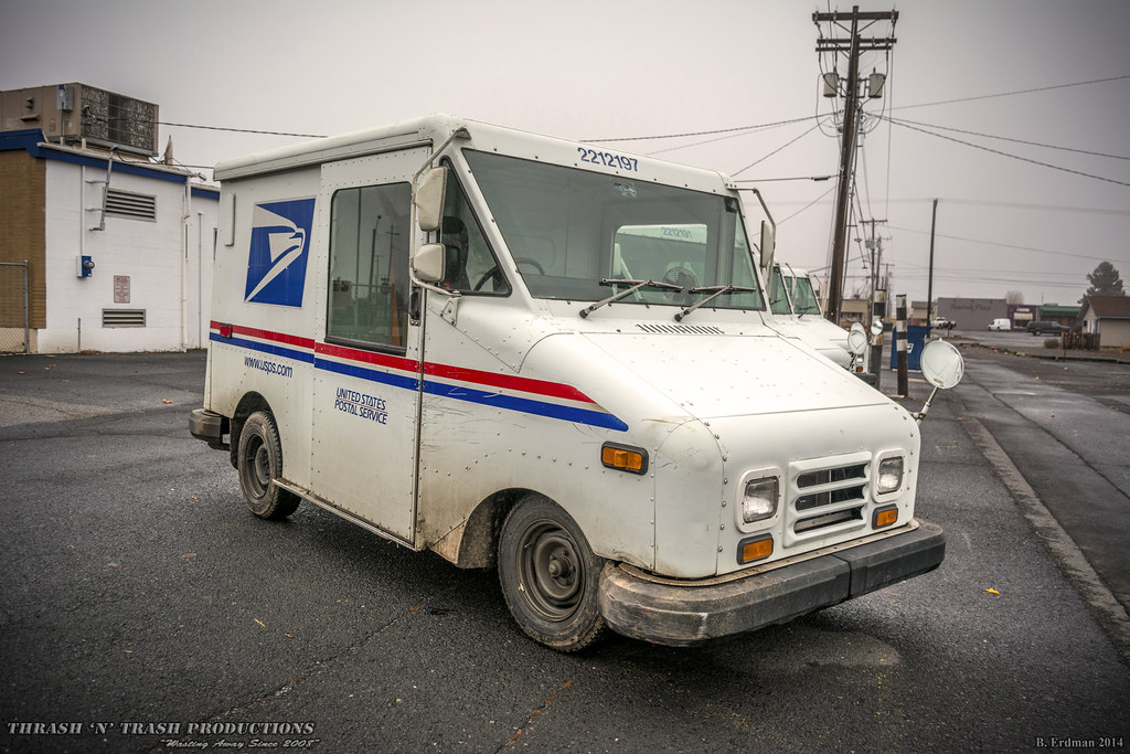 USPS Mail Van USPS Othello, WA December 2014 ©Bryn Erdman.… Flickr