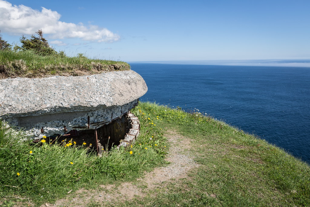 Red Cliff Road At the end of Red Cliff Road, just north of… Flickr