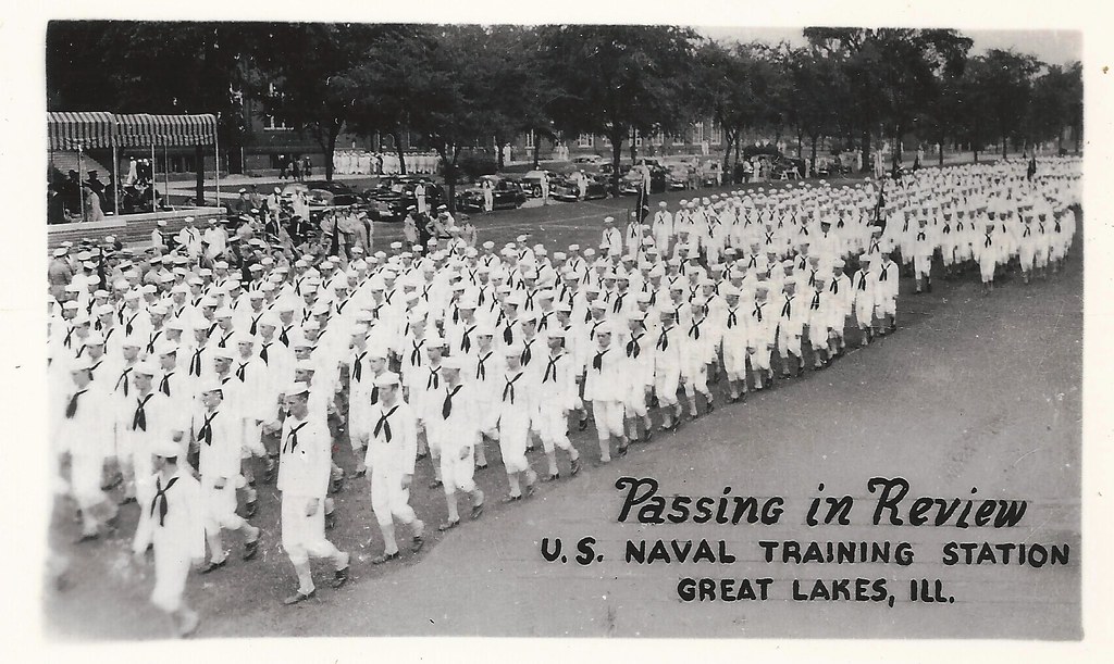 Great Lakes, Illinois, U.S. Naval Training Center, Passing… Flickr