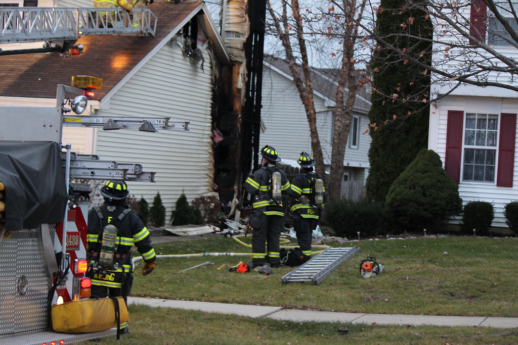Mundelein, Illinois Working House Fire at 297 Bingham Lane… Flickr