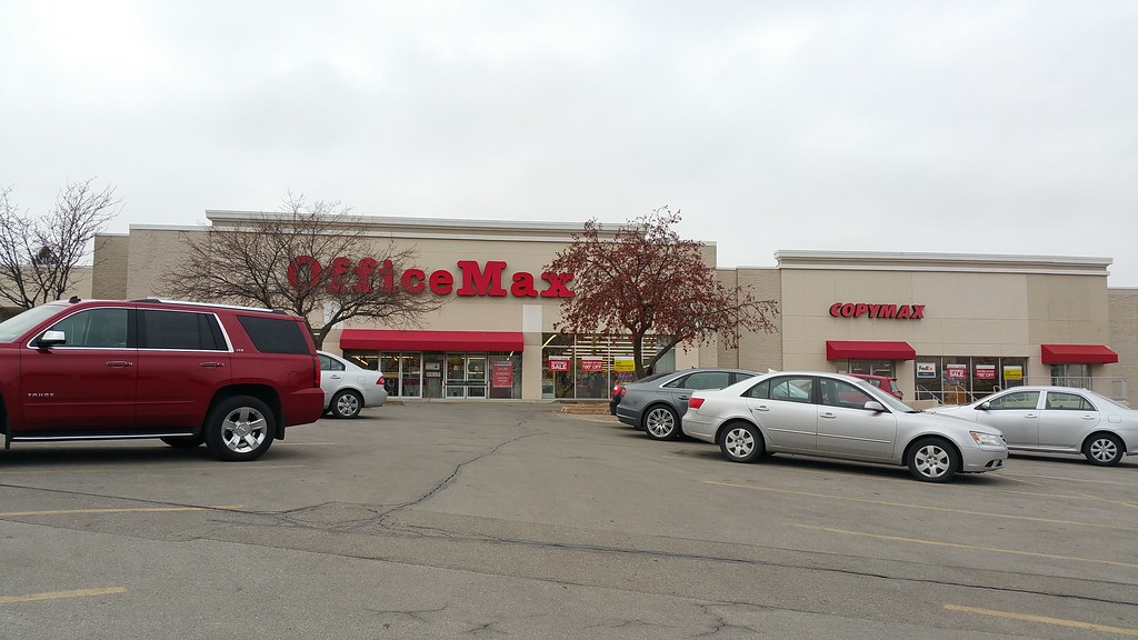 OfficeMax Clocktower Square West Des Moines, Iowa Ex… Flickr